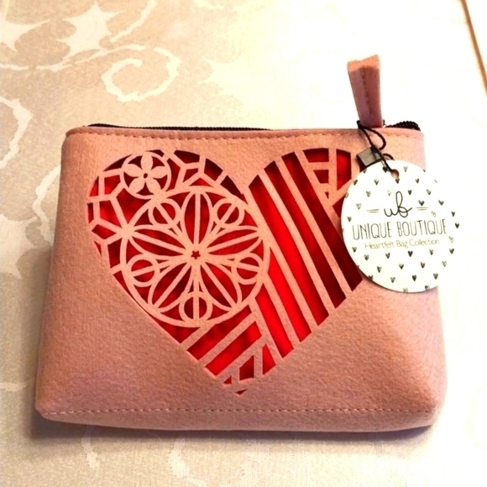 Unique Boutique Heartfelt NWT Felt Clutch Cosmetic Bag Handbag Coins Tan Red - Picture 2 of 8